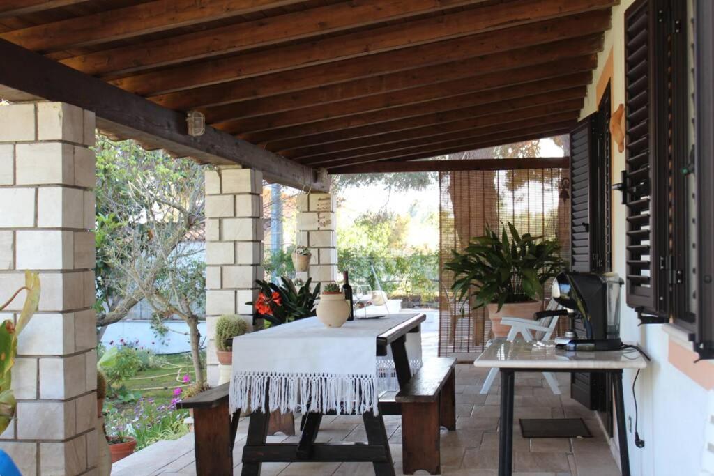 Villa Di Campagna Vicino Al Mare 오로세 외부 사진